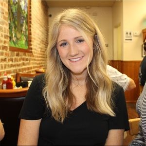 Meet your Posher, Laura